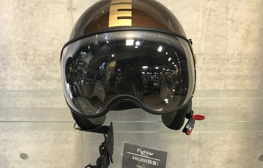 ヘルメットのチークパッド設計